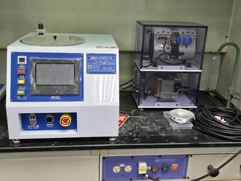 旋轉塗佈機(spin coater)