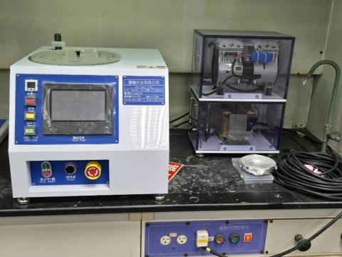 旋轉塗佈機(spin coater)